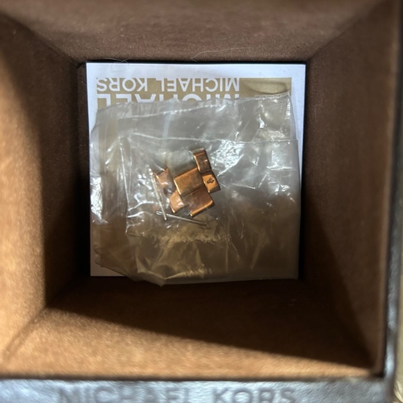 Michael Kors Watch Rose Gold MK 5336 - Picture 3 of 4